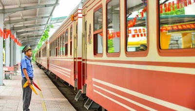 hanoi-hai-phong-luxury-train-food-tour