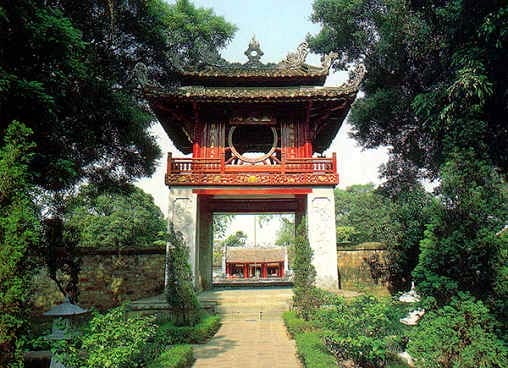 Temple-of-Littether-in-Hanoi