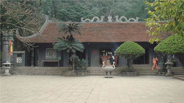 best-travel-guide-of-phu-tho-hung-king-temple